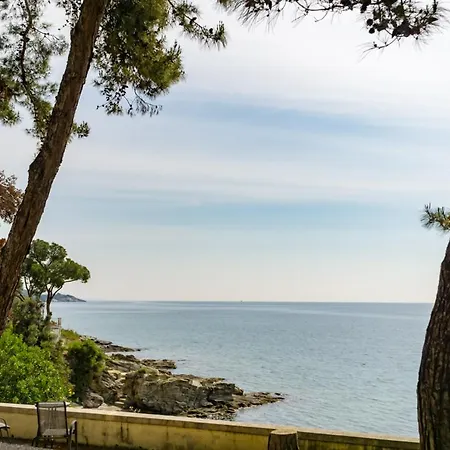 Luxus With Private Beach Villa *