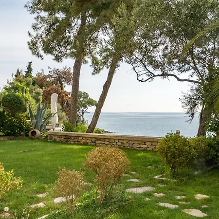 Luxus With Private Beach *