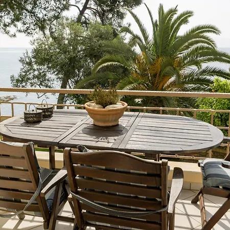 Luxus With Private Beach